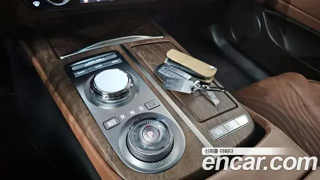 Genesis G80 2023 — Photo 4/20