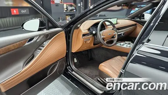 Genesis G80 2023 — Photo 1/20