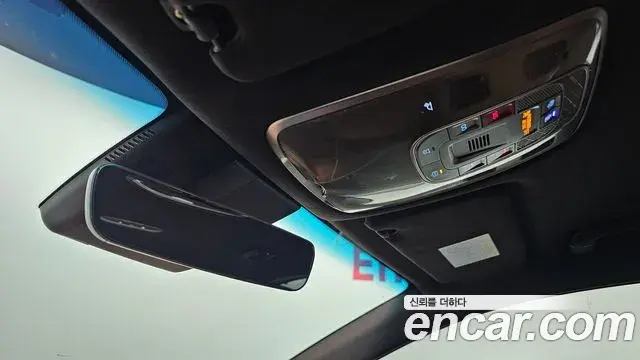 Genesis G80 2023 — Photo 17/20