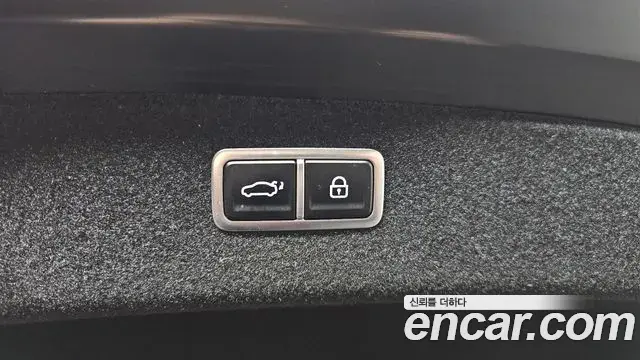 Genesis G80 2023 — Photo 9/20