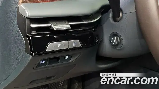 Genesis G80 2025 — Şəkil 19/20