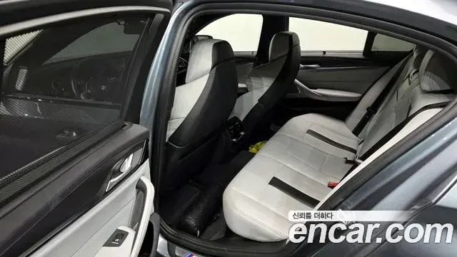 BMW M5 2019 — Photo 17/20