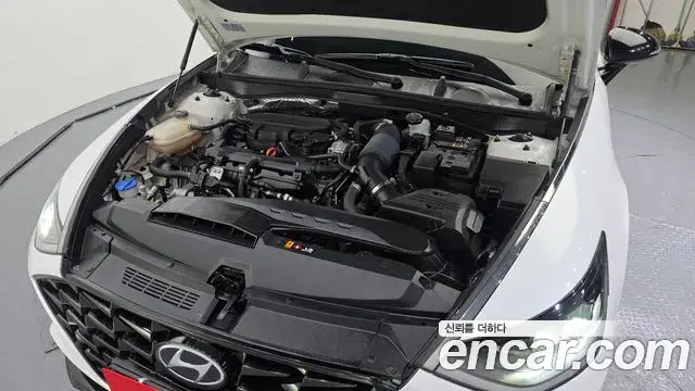 Hyundai Sonata Hybrid 2021 — ფოტო 2/20