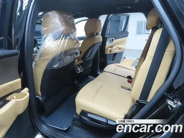 Kia Sorento 2021 — ფოტო 19/20