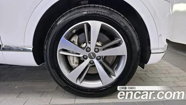 Genesis GV80 2020 — Photo 12/20