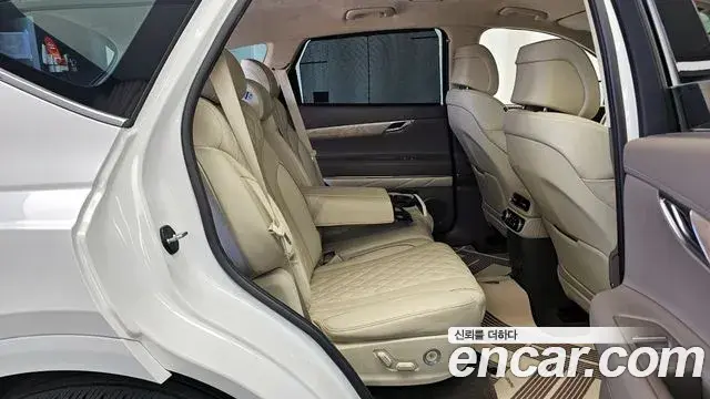 Genesis GV80 2020 — Photo 19/20