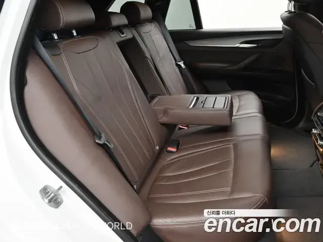 BMW X5 2018 — Şəkil 12/20