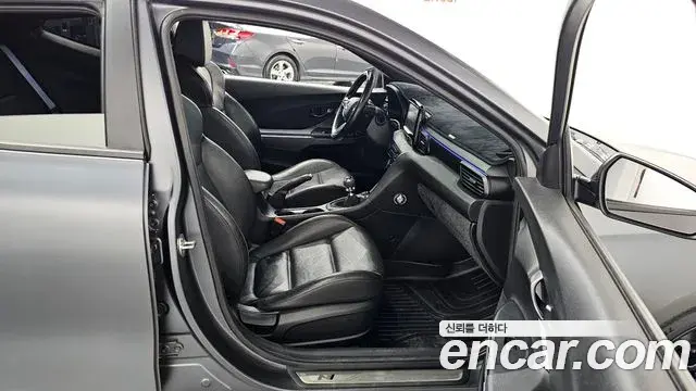 Hyundai Veloster 2018 — Фото 11/20