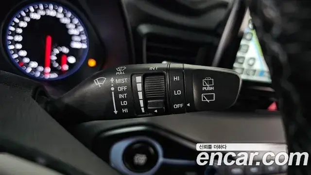 Hyundai Veloster 2018 — Фото 18/20