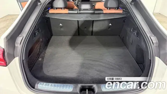 Mercedes-Benz GLC-Class 2024 — Şəkil 8/20
