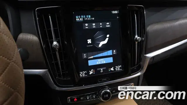 Volvo S90 2021 — ფოტო 16/20