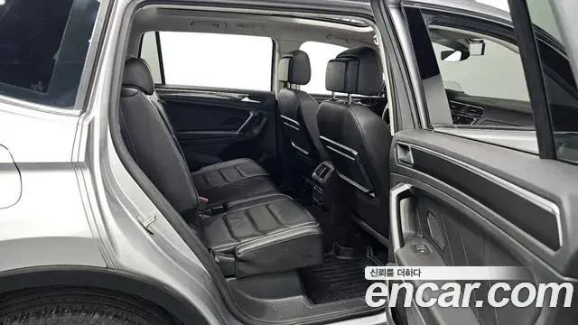 Volkswagen Tiguan Allspace 2020 — Şəkil 13/20