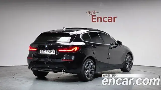 BMW 1 Series 2021 — Photo 12/20