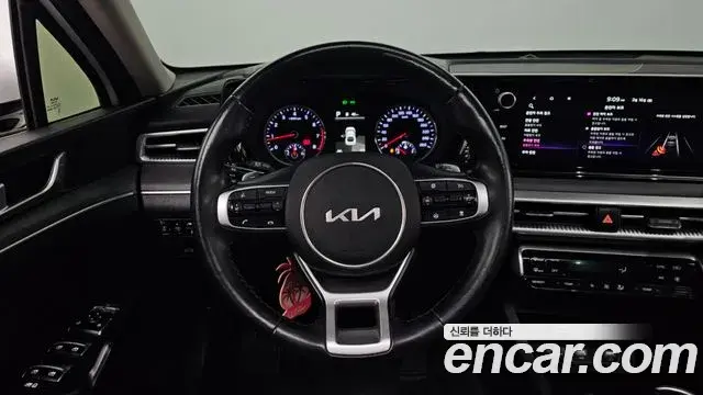Kia K5 2022 — Photo 14/20