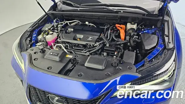 Lexus NX450h+ 2022 — Photo 5/20
