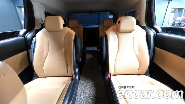 Kia Carnival 2021 — Фото 12/20