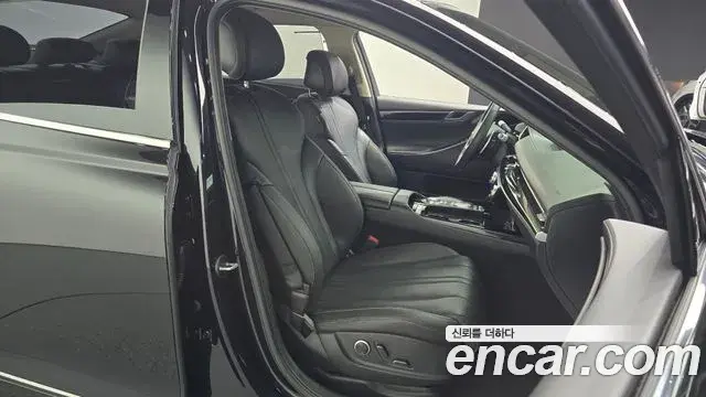 Genesis G80 2022 — Şəkil 15/20