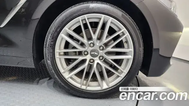Genesis G70 2019 — ფოტო 4/20