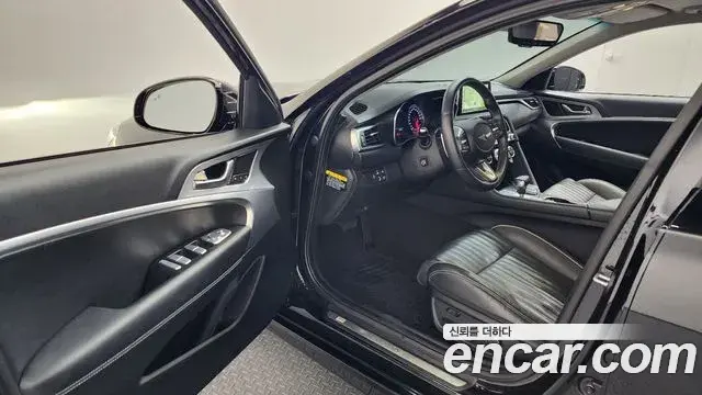 Genesis G70 2019 — ფოტო 19/20