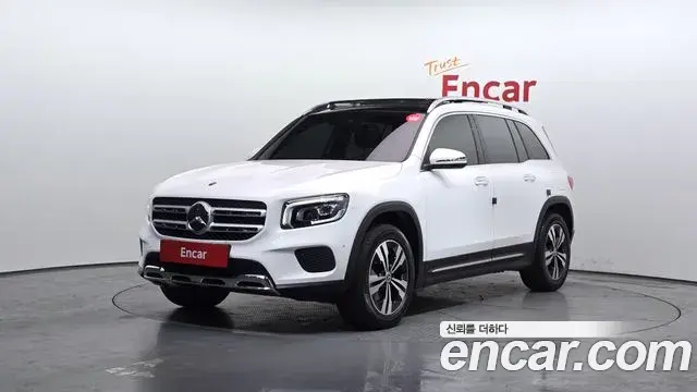 Mercedes-Benz GLB-Class 2021 — Photo 8/20