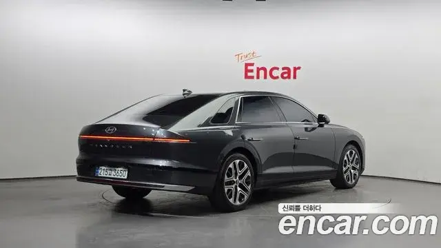 Hyundai Grandeur 2023 — Фото 2/20