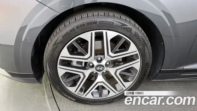 Hyundai Grandeur 2023 — Фото 5/20