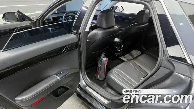 Hyundai Grandeur 2023 — Фото 11/20