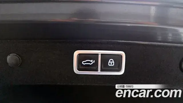 Hyundai Grandeur 2023 — Фото 20/20