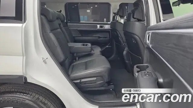 Hyundai Santa Fe 2024 — ფოტო 6/20