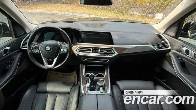 BMW X5 2021 — Photo 17/20