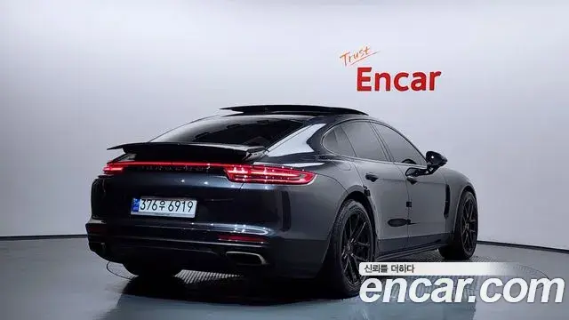 Porsche Panamera 2018 — Photo 10/20
