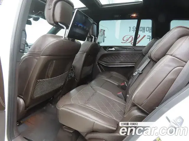 Mercedes-Benz GLS-Class 2019 — ფოტო 7/20