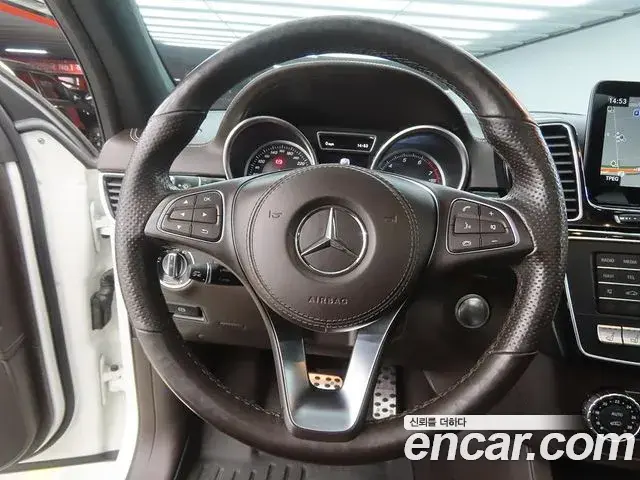 Mercedes-Benz GLS-Class 2019 — ფოტო 18/20