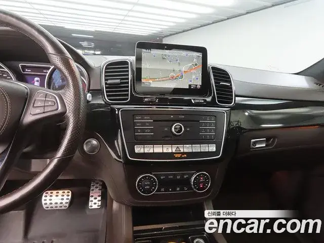 Mercedes-Benz GLS-Class 2019 — ფოტო 3/20