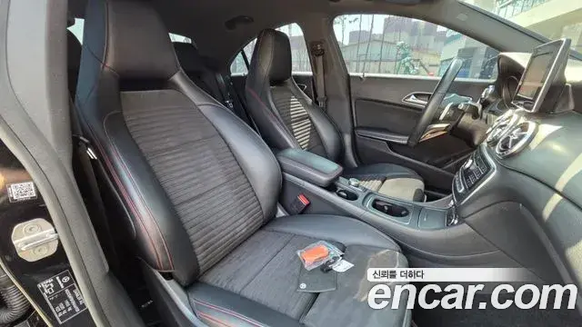 Mercedes-Benz CLA-Class 2018 — ფოტო 2/19