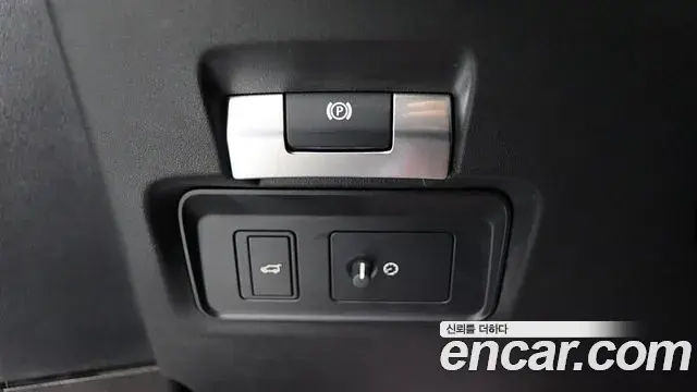 Land Rover Range Rover Evoque 2022 — ფოტო 2/20