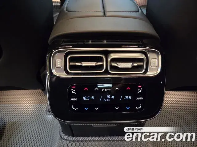 Mercedes-Benz S-Class 2022 — Photo 18/20