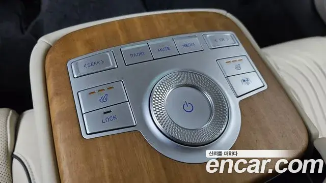 Genesis G80 2020 — ფოტო 13/20