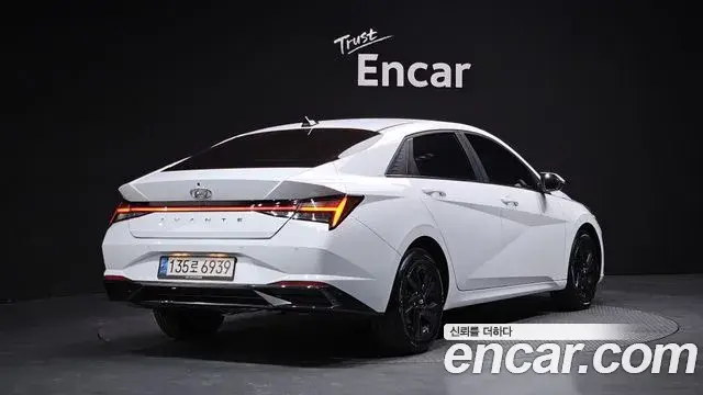 Hyundai The New Avante Hybrid 2021 — Şəkil 9/20
