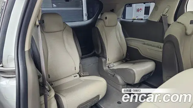 Kia Carnival 2020 — Photo 13/20