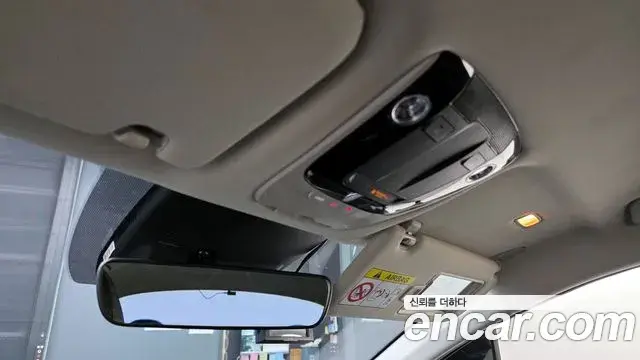 Kia K5 2020 — ფოტო 12/20