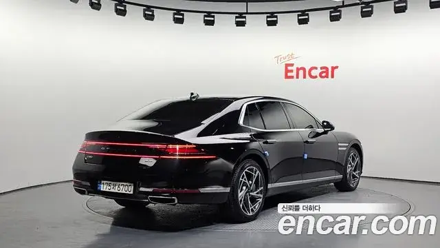 Genesis G90 2022 — Şəkil 19/20