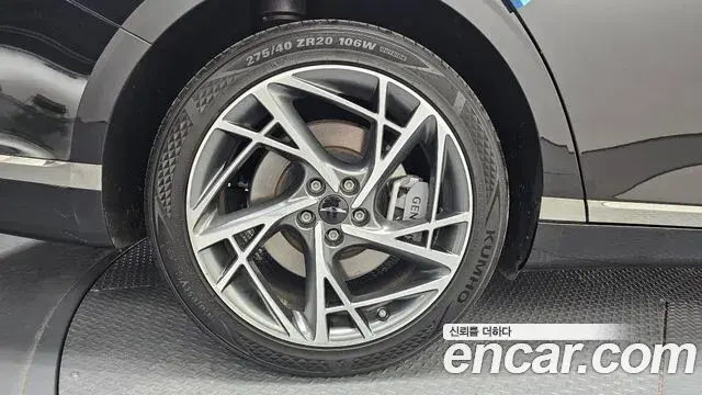 Genesis G90 2022 — Şəkil 2/20