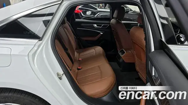 Audi A6 2023 — Şəkil 16/20