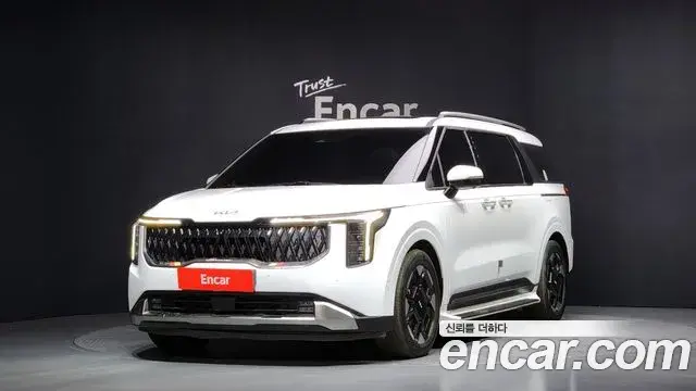 Kia Carnival 2024 — ფოტო 6/20
