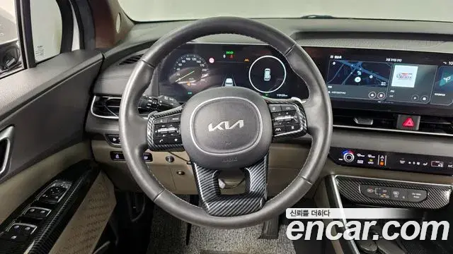 Kia Carnival 2024 — ფოტო 10/20