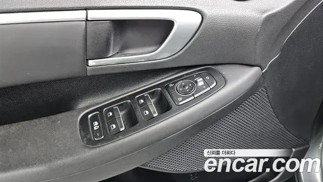 Hyundai Sonata 2021 — Фото 19/20