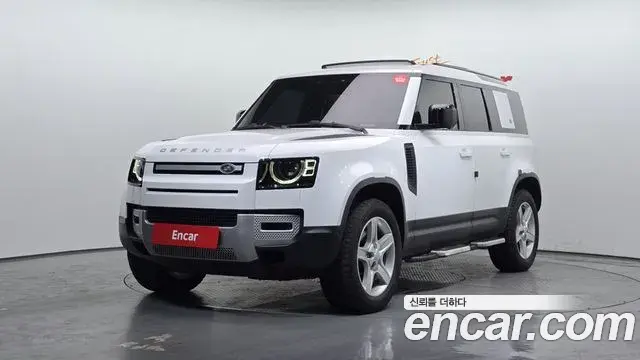 Land Rover Defender 2021 — Фото 1/20