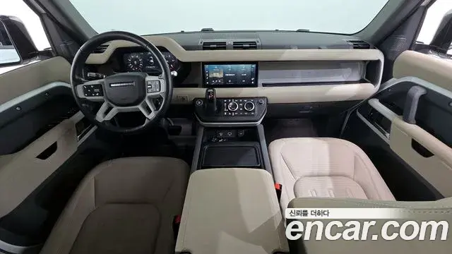 Land Rover Defender 2021 — Фото 7/20