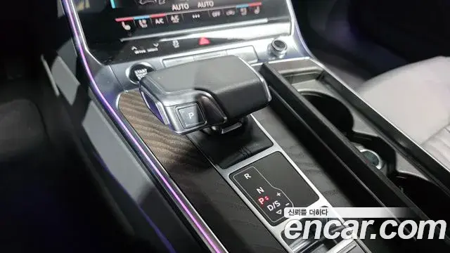 Audi A6 2022 — ფოტო 2/20